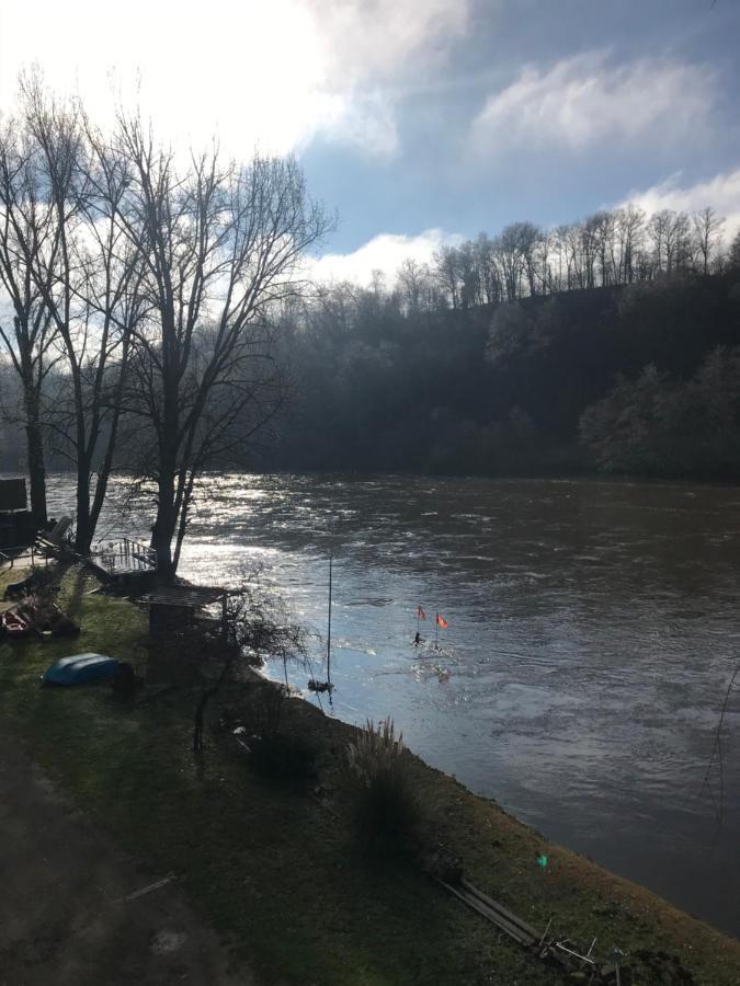 Moon River Chambre D'Hote Saint-Junien Buitenkant foto